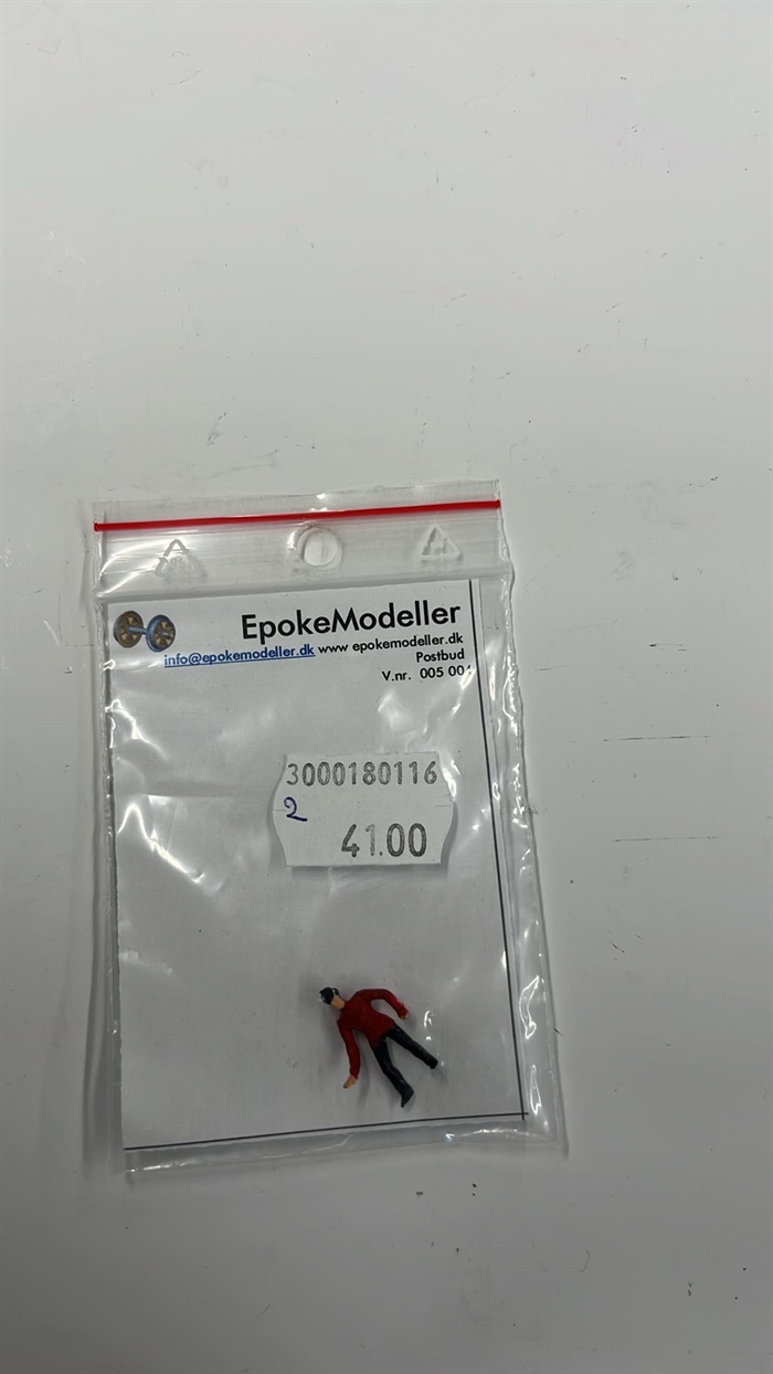 EpokeModeller 005 002 Briefträger, H0