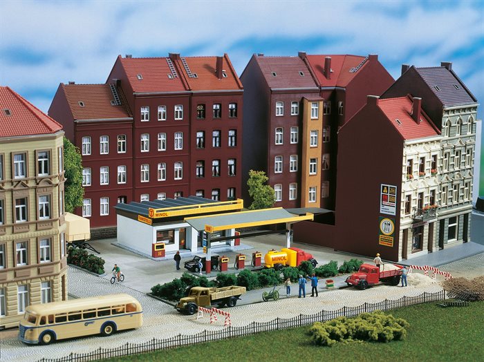 Auhagen 11340 Moderne Tankstelle, H0