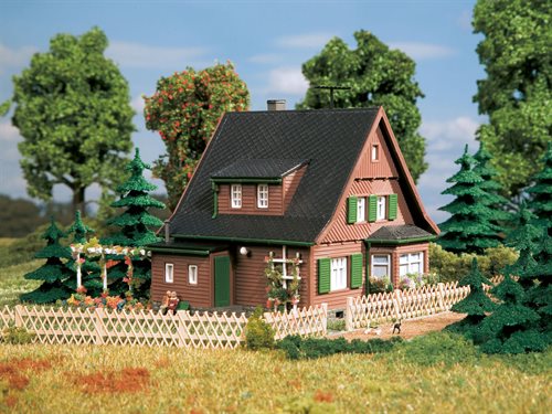 Auhagen 12259 Holzhaus „Erika“, H0/TT