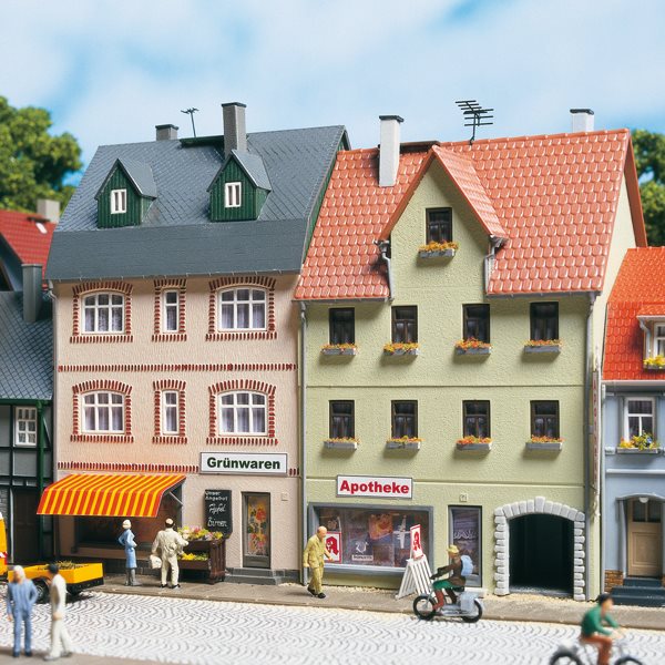 Auhagen 12345 Wohnobjekt Bahnhofstraße 5-7 H0