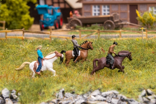 Faller 151746 Pferd und Reiter H0