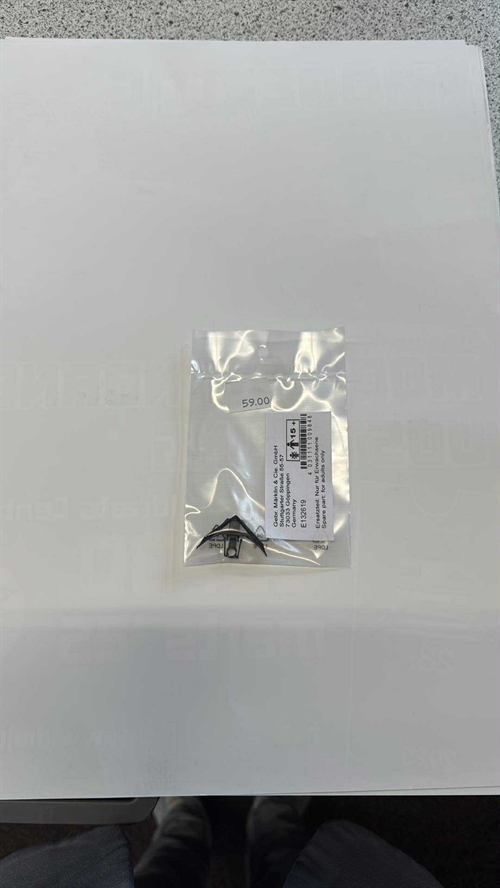  Märklin E132619 Schneepflug für MY-Lokomotive mit NEM-Schacht.