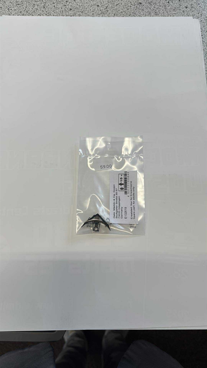  Märklin E132619 Schneepflug für MY-Lokomotive mit NEM-Schacht.