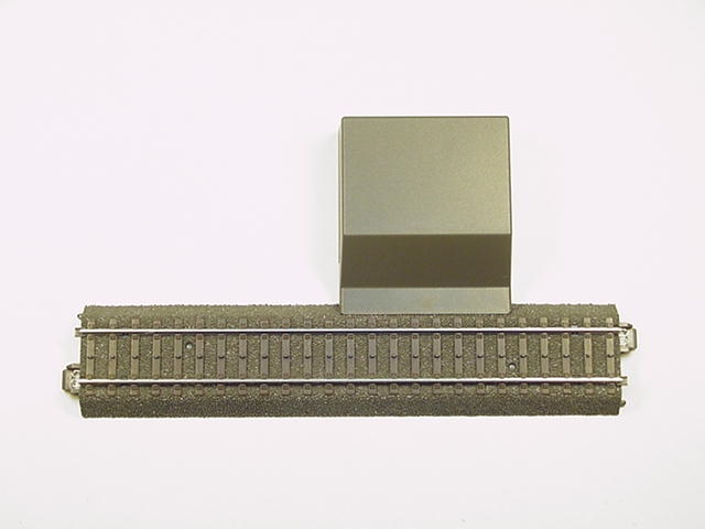 Märklin 24088 Anschlussgleis 188,3 mm. Zum Anschluss eines Transformators und bis zu 2 Mobile Stations oder Central Station.