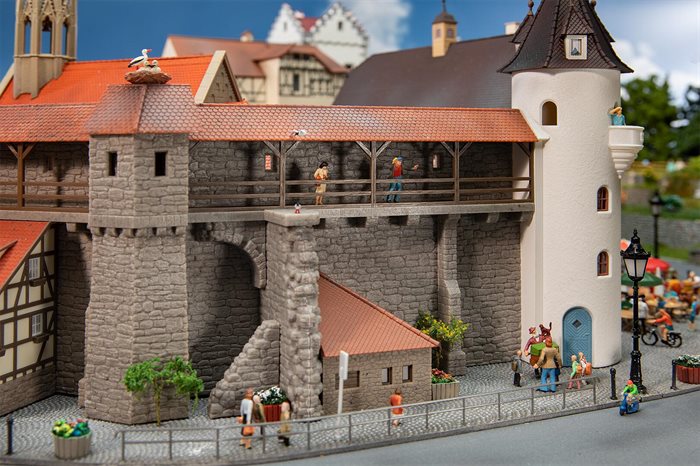 Faller 191790 Alte Stadtmauer mit Erweiterung
