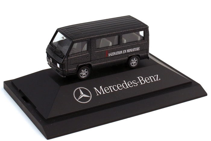 Herpa 911573 Mercedes Benz A-Klasse, „HCC 2013“ H0