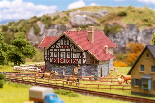 Faller 232138 Gasthaus „Zur Post“ mit Biergarten, Spur N