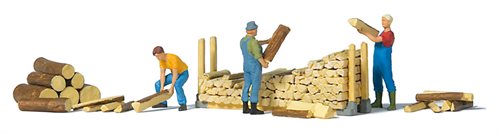 Preiser 10707 Brennholzstapel, drei Figuren und Brennholzstücke, H0