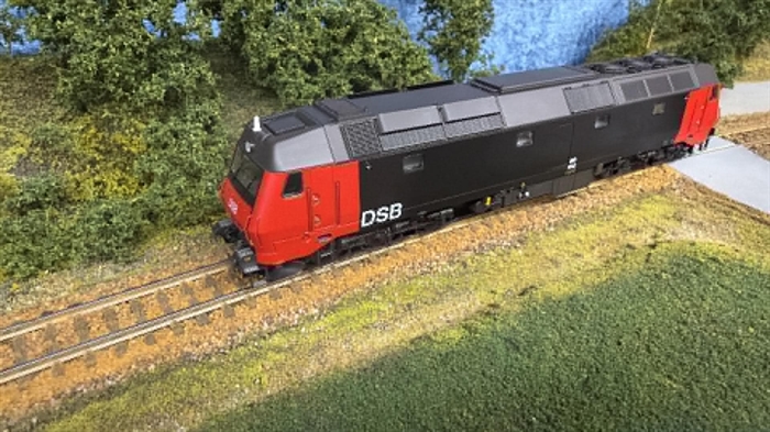 McK 0128DCS ME 1512 Rot/Schwarz, 2000–2006, DC mit Sound
