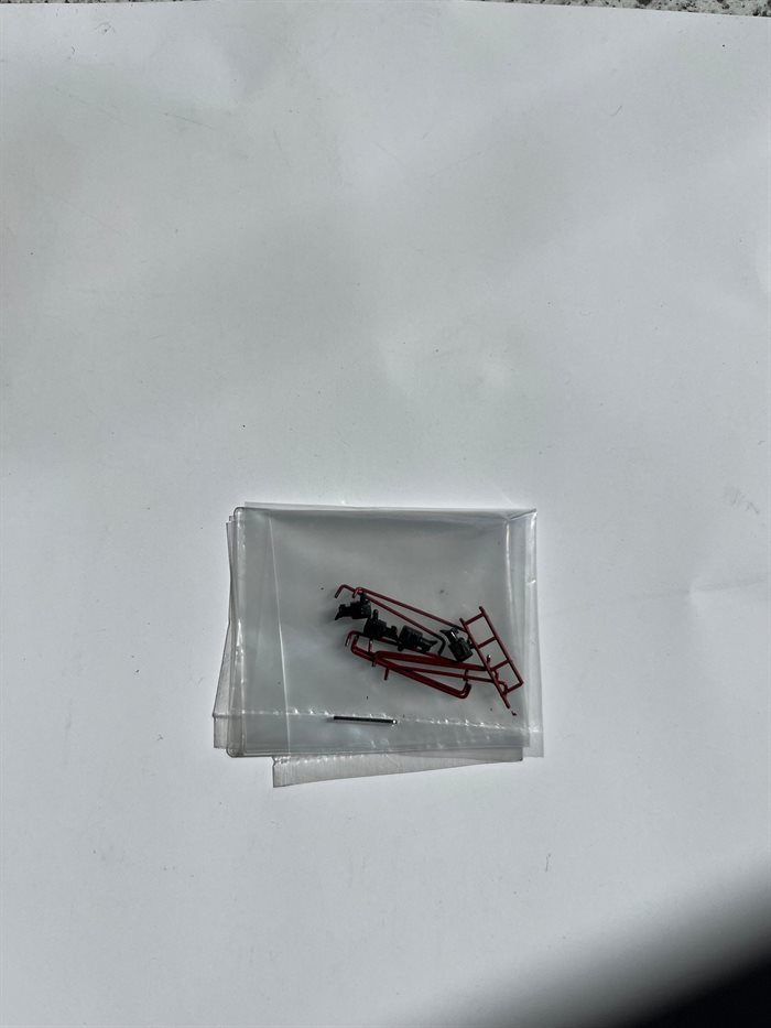 Hobbytrade 91001 DI.4 LEITERN, HANDLÄUFE UND KABELKÄSTEN