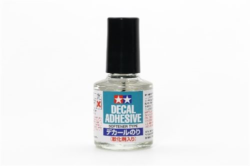 Tamiya 87193 Aufkleberkleber (Weichmachertyp), 10 ml