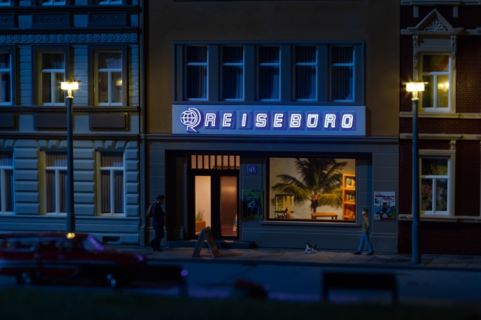 Auhagen 58102 LED-Beleuchtung „Reisebüro“, H0