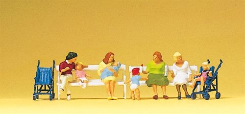 Preiser 10522 Sitzende Mütter mit Kindern, 4 Erwachsene und drei Kinder, H0