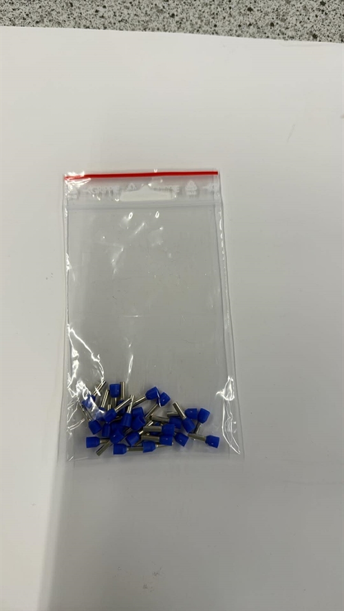  K8100RT Endrohr, Rot, 1,0 mm2, 100 Stk