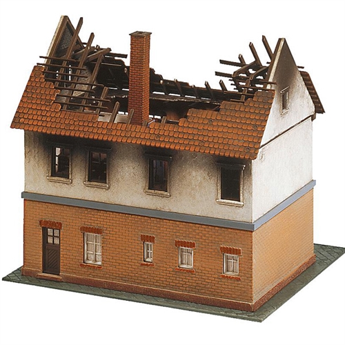 Faller 130429 Abgebranntes Restaurant, H0