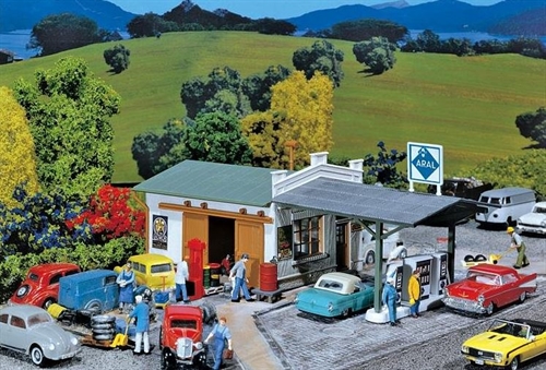 Faller 130349 Tankstelle mit Werkstatt, H0
