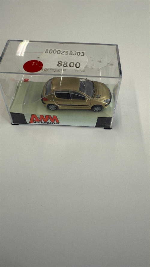 AWM 0289 Peugeot 206, 5-türig, Champagner, H0