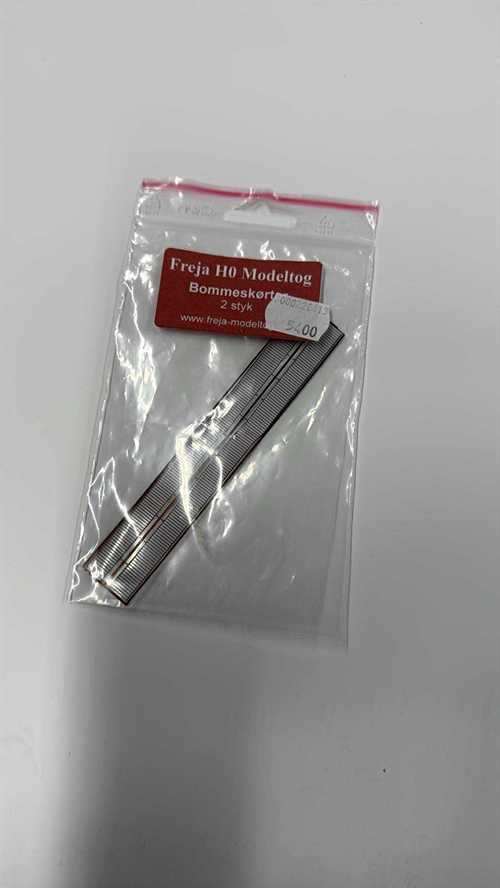  Freja Modelleisenbahn 010 DSB - Schilder, geätzt, 3-tlg. pro Satz. Schildgröße 2 x 4,4 mm, H0