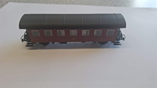 Klein modellbahn SoSe63/97 2-achsiger Personenwagen des Typs Bi der DSB, Epoche III (GEBRAUCHT)