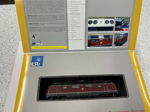 ESU 31081 Diesellokomotive V220 AC/DC (gebraucht)