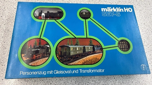 Märklin 2920 Startpackung mit Güterzug, M-Gleis-Oval und Transformator (gebraucht)